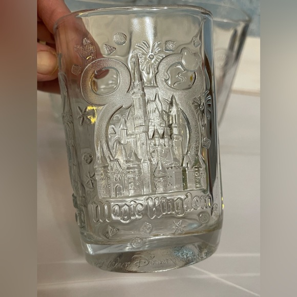 Vintage McDonald’s World 2000 Millennium Celebration Glasses set of 3 - Picture 15 of 17